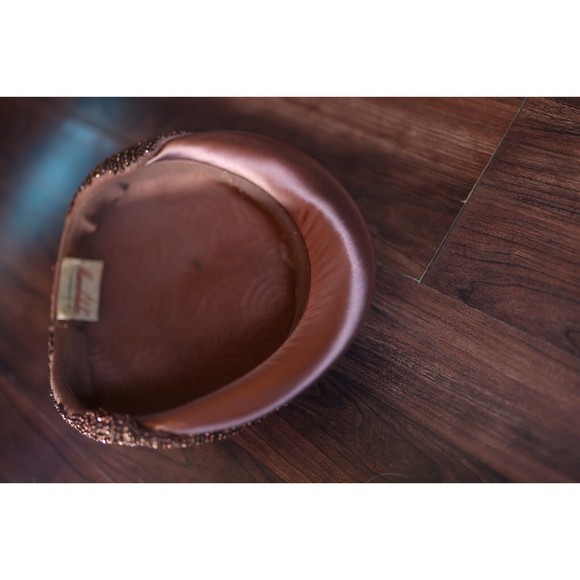 Vintage  Herzfeld's' Kansas City 100% Wool Brown beaded hat - Picture 6 of 10